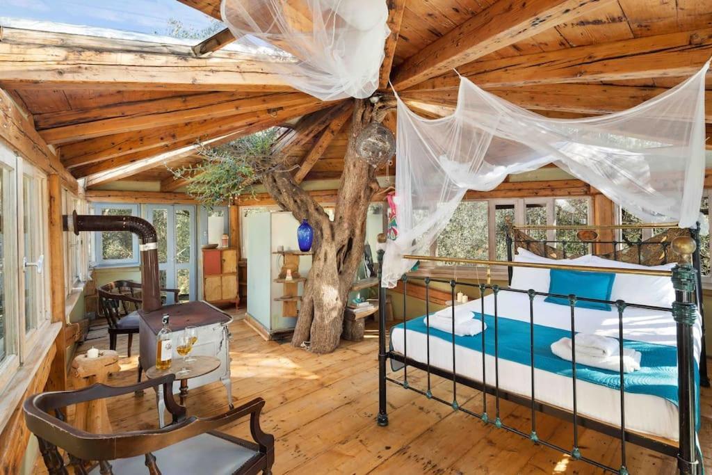 Margaritis'S Treehouse Villa Paramonas  Eksteriør billede