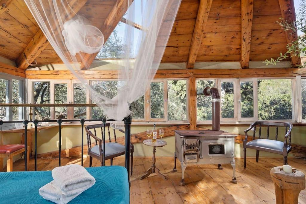 Margaritis'S Treehouse Villa Paramonas  Eksteriør billede